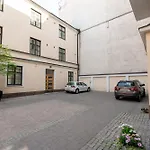 2Ndhomes Bright 2Br Apartment Next To Esplanade Park